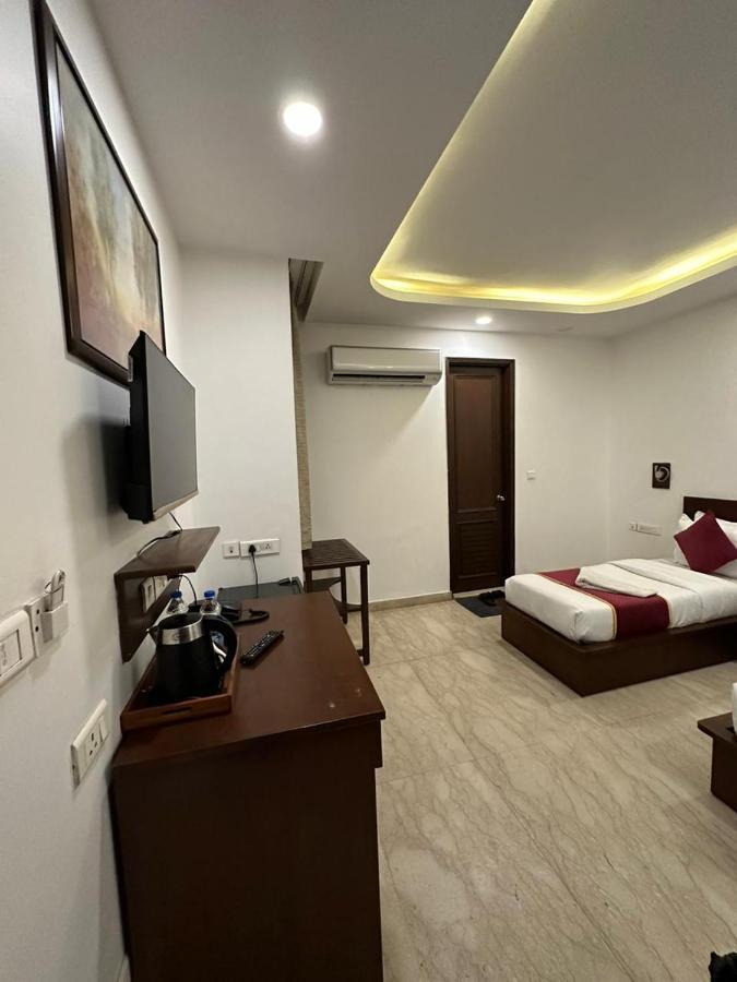 Hotel The Imperio นิวเดลี ภายนอก รูปภาพ