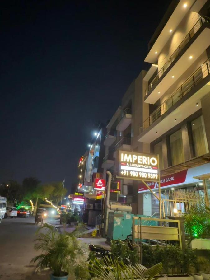Hotel The Imperio นิวเดลี ภายนอก รูปภาพ