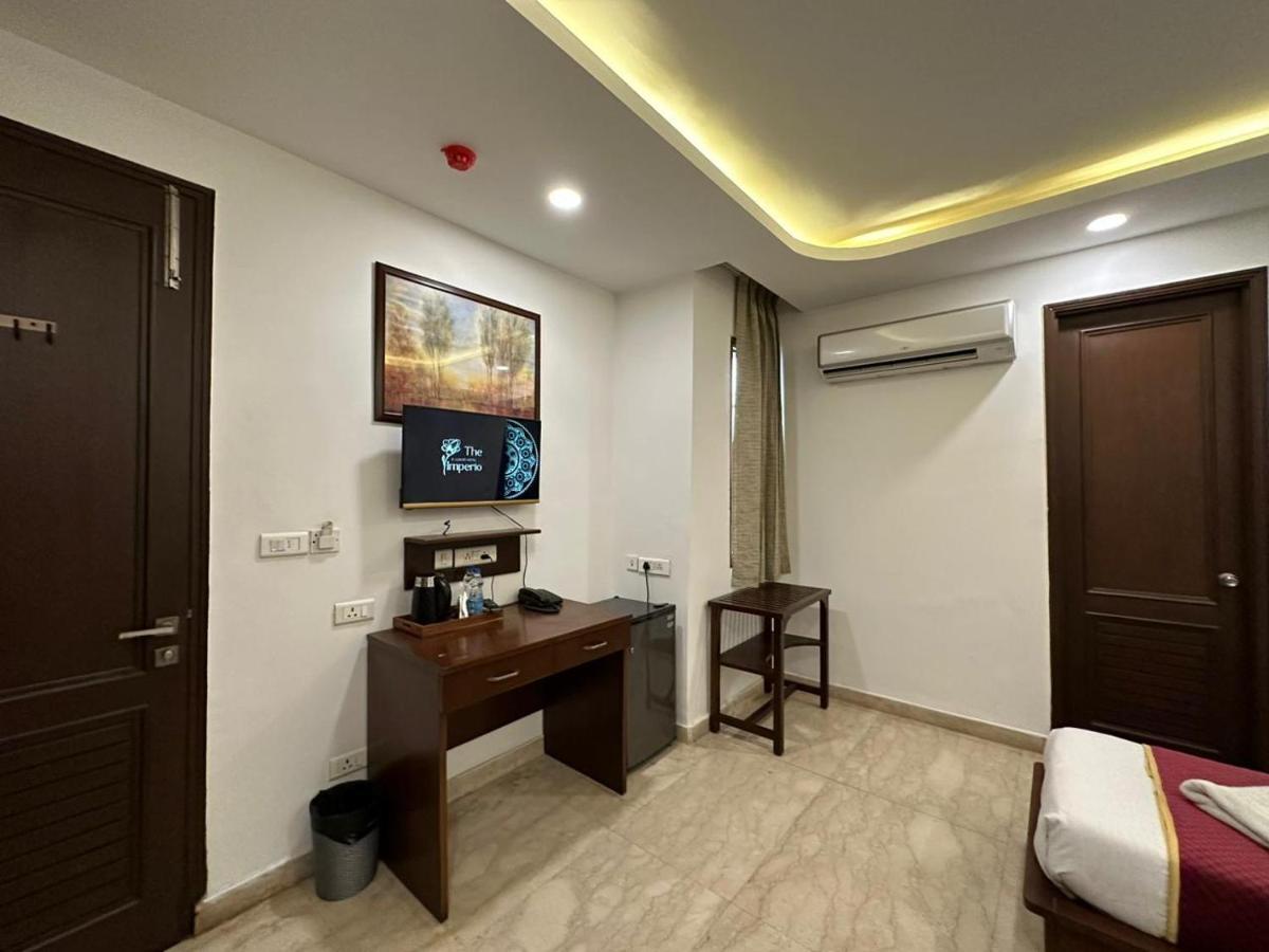 Hotel The Imperio นิวเดลี ภายนอก รูปภาพ